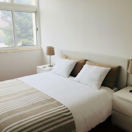 Apartment Near The Airport Lissabon Exterior foto